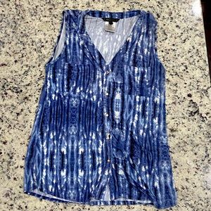 BCBG Maxazria blue button up sleeveless top